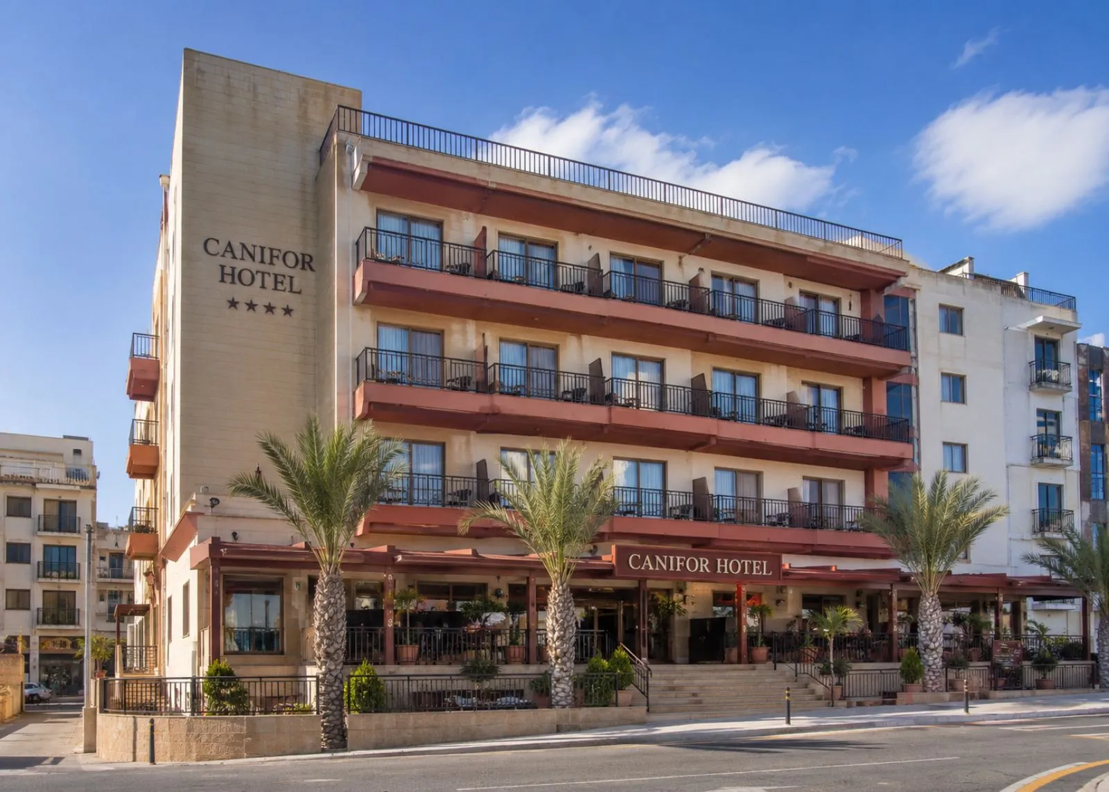 Hotel Canifor